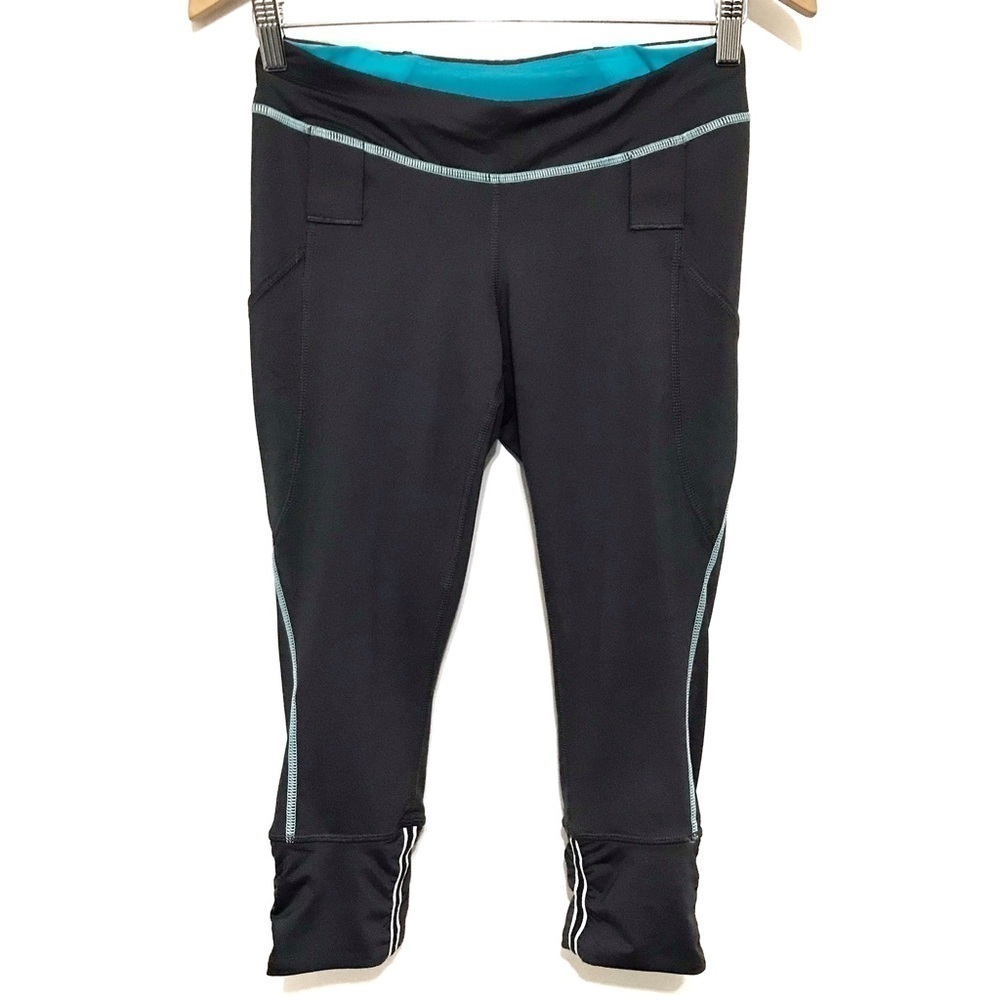 Lucy Black Turquoise Cropped Leggings Side Pockets Women’s Size XS
